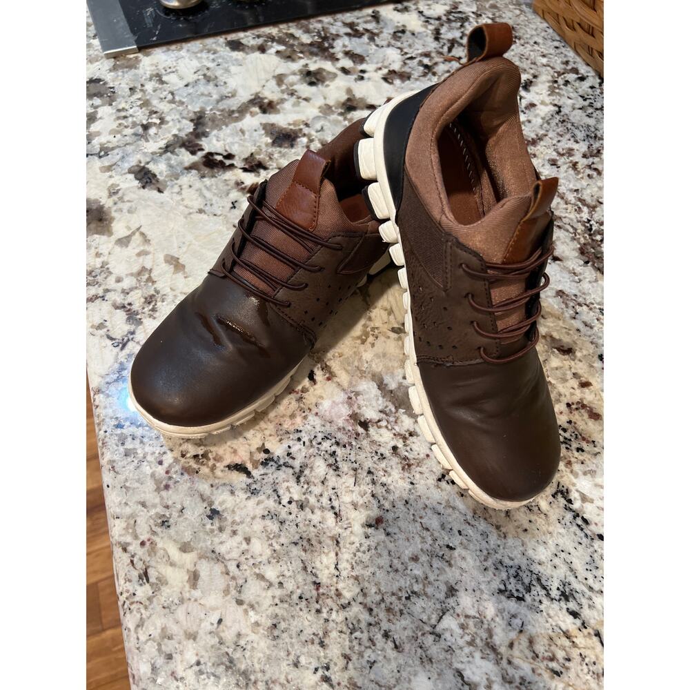 NoSoX Betts Jr Deer Stags Kids Boys Brown Faux Leather Sneakers Shoes Size 4.5
